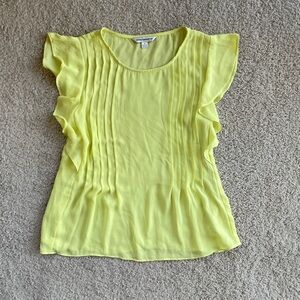 Counterparts Lemon Yellow Ruffled Short Sleeve Blouse Top Size Small Semi-Sheer